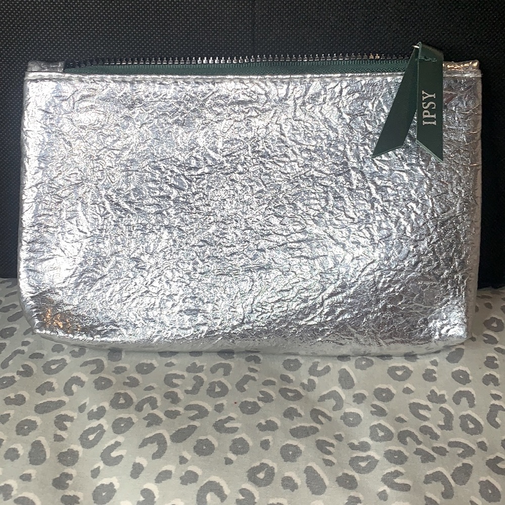 Ipsy Makeup Bag 💄